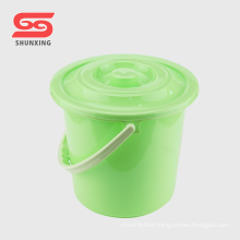 Durable household cleaning 12L bucket plastic with lid